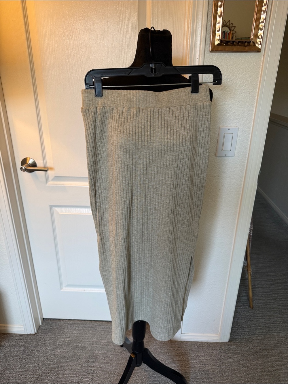 1 State Ribbed Knit Midi Skirt - Beige